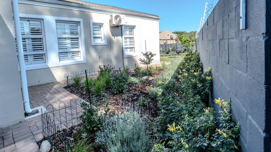2 Bedroom Property for Sale in Sonstraal Heights Western Cape